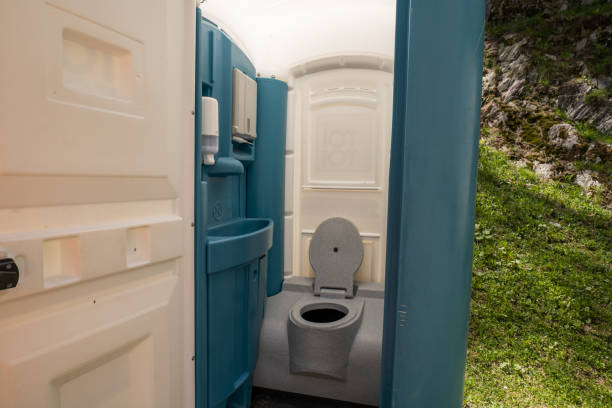 Affordable portable toilet rental in Maize, KS